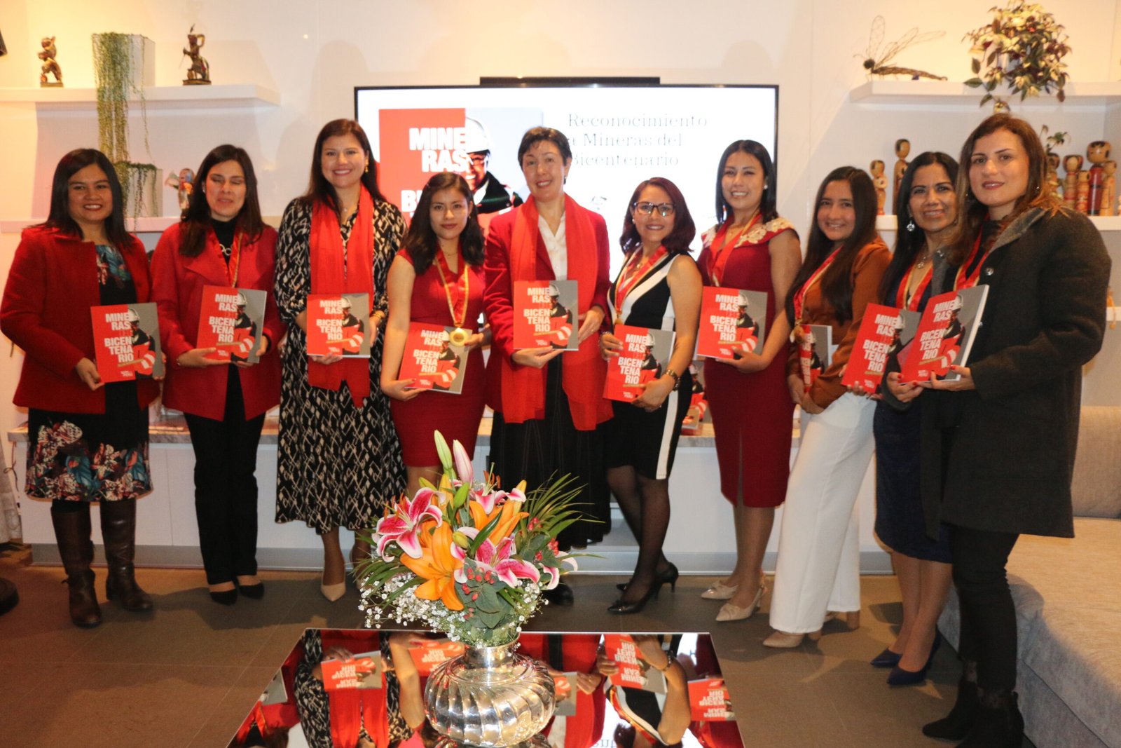 WIM Perú presenta “Mineras del Bicentenario”, publicación que visibiliza a mujeres líderes en minería